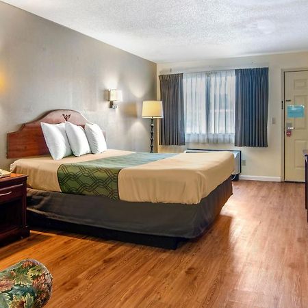 Econo Lodge Inn & Suites Fort Oglethorpe Dış mekan fotoğraf