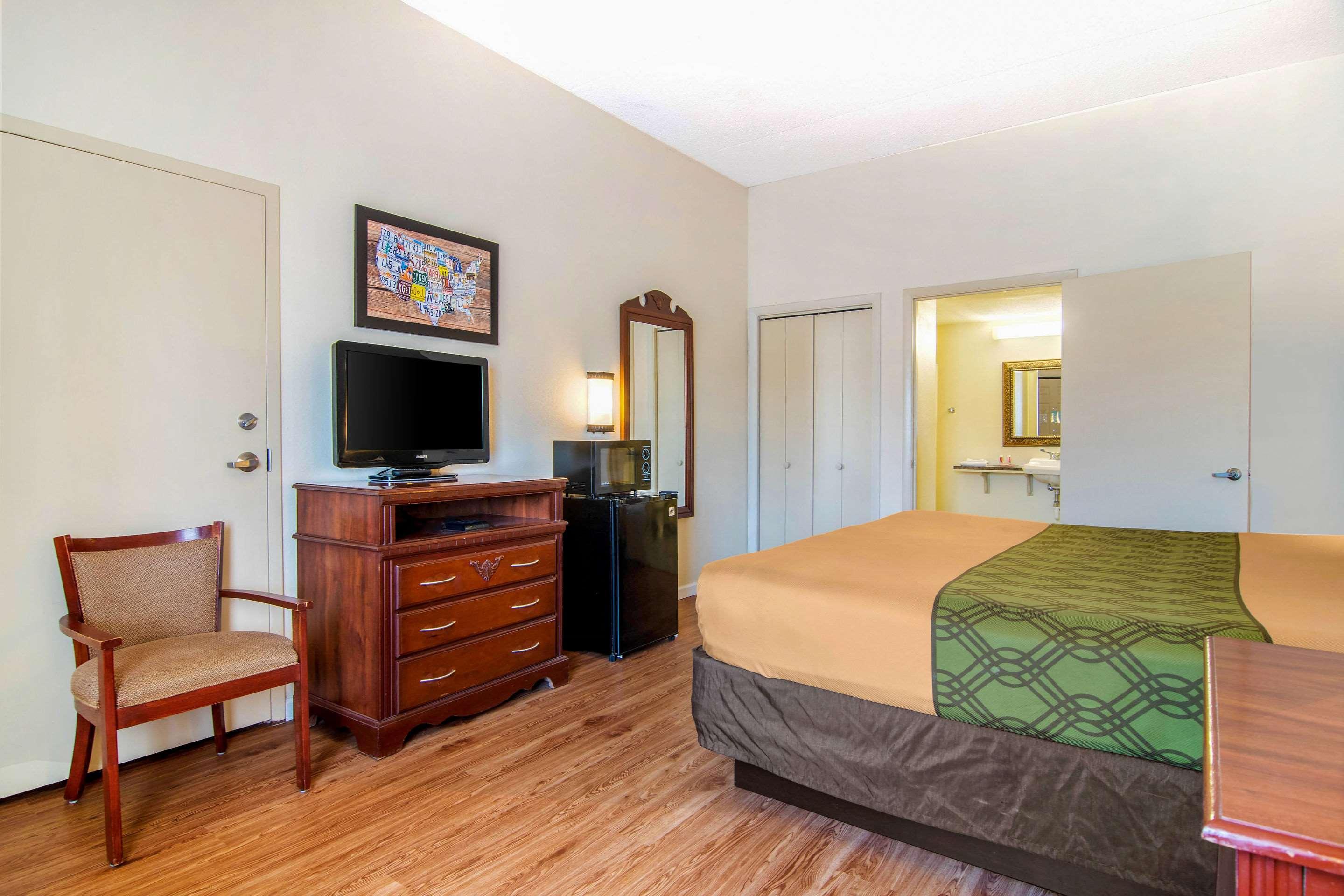 Econo Lodge Inn & Suites Fort Oglethorpe Dış mekan fotoğraf