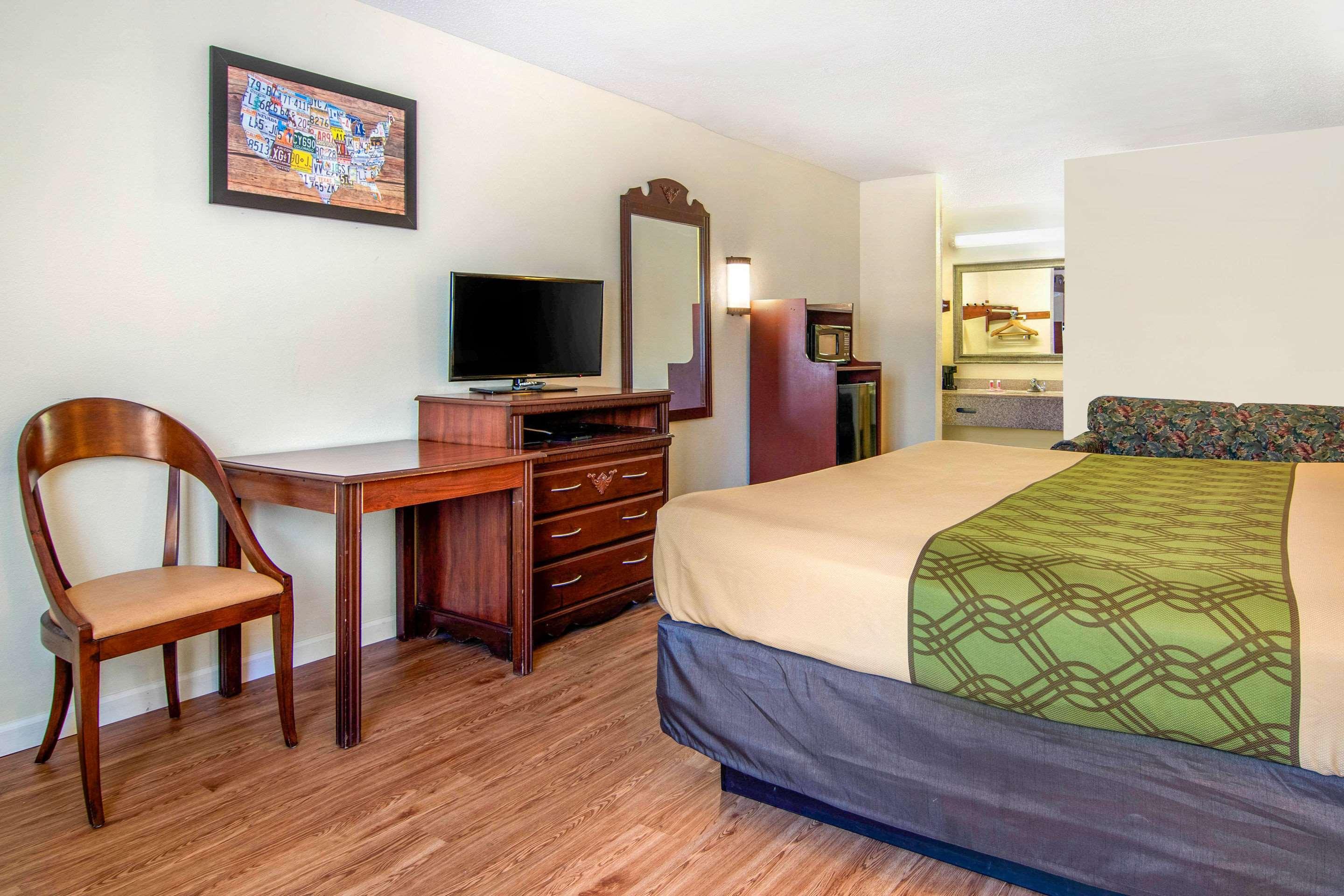 Econo Lodge Inn & Suites Fort Oglethorpe Dış mekan fotoğraf