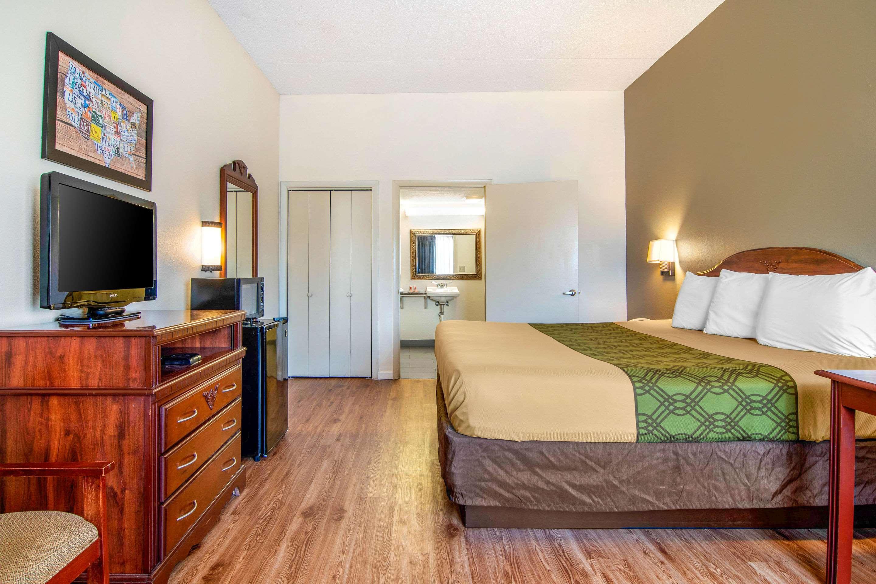 Econo Lodge Inn & Suites Fort Oglethorpe Dış mekan fotoğraf
