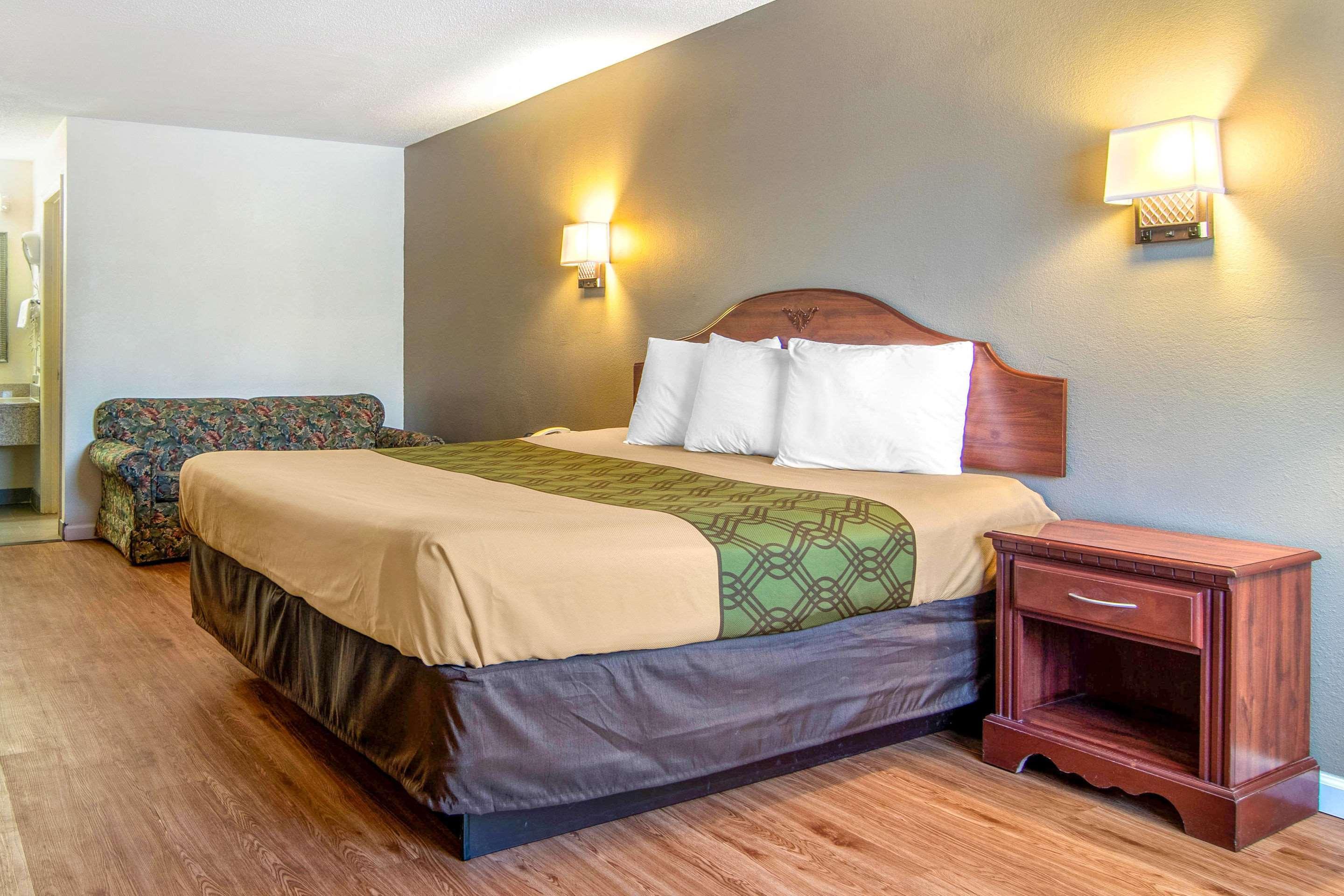 Econo Lodge Inn & Suites Fort Oglethorpe Dış mekan fotoğraf