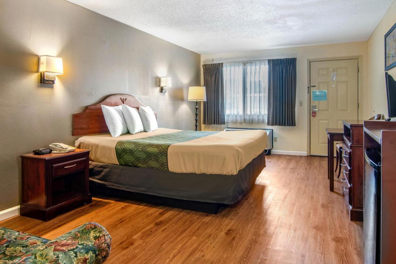 Econo Lodge Inn & Suites Fort Oglethorpe Dış mekan fotoğraf